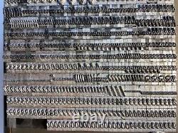 24 Pt Paragraph Script Only Set over 650 pieces Missing Four Letters Clean