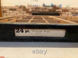 24 Pt Paragraph Script Only Set over 650 pieces Missing Four Letters Clean