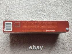 Pantone Fashion + Home / Color Guide Book Chromatic Edition 275 swatch pages