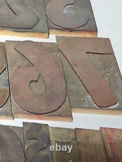 Vintage LETTERPRESS WOOD TYPE Letter Numbers 0-9 set Stands 6 tall A5