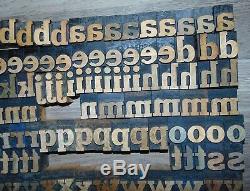 136 Bois Typo Blocs Type D'impression Minuscules Alphabet