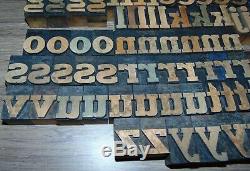 136 Bois Typo Blocs Type D'impression Minuscules Alphabet