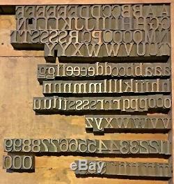 139 Typographie En Bois: Bloc De Lettres Majuscules / Minuscules, Ponctuation 13/16