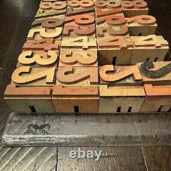 1 5/16 Blocs de bois pour presse typographique, mélange de lettres, de chiffres, de symboles et d'espaces, 130 pièces