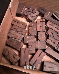 47 lettres d'imprimerie en bois de presse à lettre d'imprimerie antique