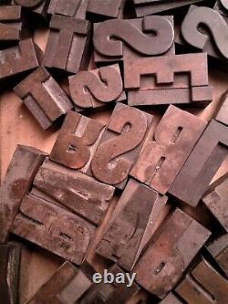47 lettres d'imprimerie en bois de presse à lettre d'imprimerie antique