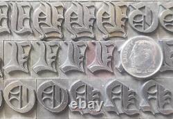 Alphabets Vintage Metal Letterpress Print Type 48pt Cloister Black B61 15# <br/>Alphabets vintage en métal pour imprimerie typographique 48pt Cloister Black B61 15#