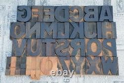 Bloc d'impression en bois de caractères en bois 3,54 lettres vintage de l'alphabet A-Z