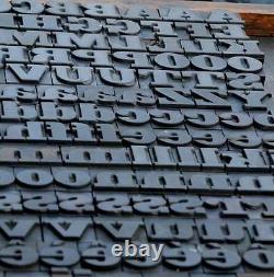 Bloc d'impression sur bois en typographie 182pcs, hauteur de 1,06 pouce, lettres en bois de l'alphabet.