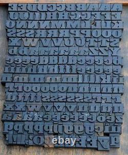 Bloc d'impression sur bois en typographie 182pcs, hauteur de 1,06 pouce, lettres en bois de l'alphabet.