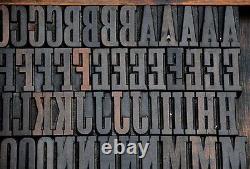 Blocs d'impression en bois en relief 158 pcs alphabet en bois de 1,61 pouce de hauteur type en bois