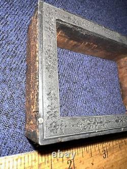 Cadre de bordure de bloc d'impression, belles fleurs espace pour le texte