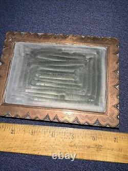 Cadre de bordure en bloc imprimé avec visage en cuivre, beaux détails