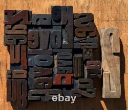 Composition de collage unique caractères en bois typographiques impression anciens rares