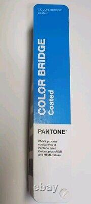 Ensemble de ponts de couleurs Pantone Coated & Uncoated