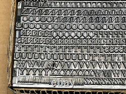 Garamay 18 Pt. Letterpress Metal Type Imprimantes Type Caps