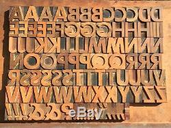 Grand Antique Vtg Bois Letterpress Type D'impression Bloc A-z Lettres Ensemble Complet