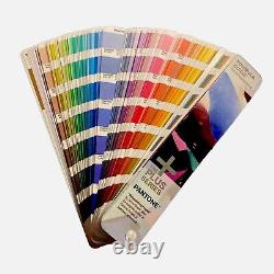 Guide de Couleurs Pantone Plus Series Solid Non Couché Livre PMS