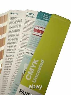 Guide de couleur Pantone CMYK non couché pour l'impression