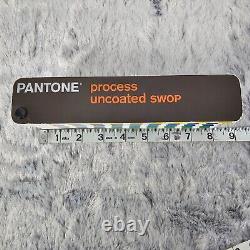 Guide de formules Pantone Process Uncoated SWOP Solid Coated 2001 Lot de 6 et étui