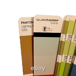 Guide de pont de couleur Pantone Plus Series UNCOATED (boîte ouverte)