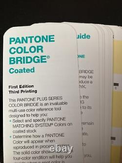 Guide de référence de couleur de formule PANTONE Bridge Coated GG4003