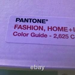 Guide des couleurs Pantone pour la mode, la maison et l'intérieur Nouvelle édition 2023 FHIP110A