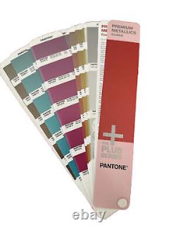 Guide des couleurs métalliques PANTONE Plus Coated GP1507