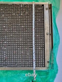 Jeu de symboles de police d'impression de caractères chinois antique Vtg 2000+ pièces dans un plateau métallique