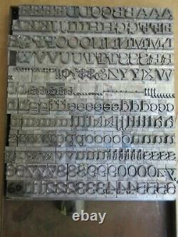 Letterpress Type De Plomb 60 Pt. Craw Clarendon Livre Atf # 712 A78