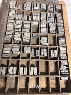 Lot de 130+ blocs d'impression en métal de typographie ancienne 1 Alphabet & Chiffres