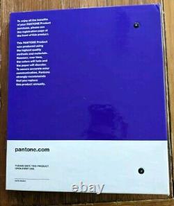 PANTONE Plus Series Solid Chip Coated Color Reference Binder GUC Chips Missing
	<br/>


<br/>  
  Série Pantone Plus Solid Chip Couleur Reference Binder GUC Chips Manquants