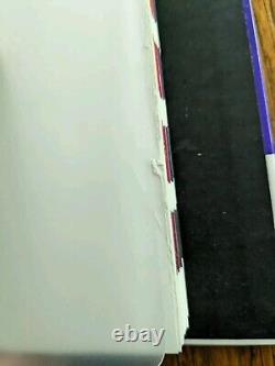 PANTONE Plus Series Solid Chip Coated Color Reference Binder GUC Chips Missing <br/>

 <br/>  Série Pantone Plus Solid Chip Couleur Reference Binder GUC Chips Manquants