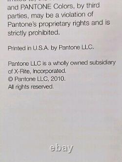 PANTONE Plus Series Solid Chip Coated Color Reference Binder GUC Chips Missing
 <br/>
 <br/> 	Série Pantone Plus Solid Chip Couleur Reference Binder GUC Chips Manquants