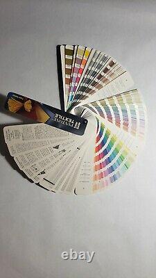 Pantone Color Guide System Textile Color Management Visuellement Et Scientifiquement