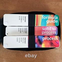Pantone Color Guides Dans Zip Case Formula Guide, Processus, Solid To Process 1990s
