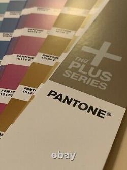 Pantone Premium Métalliques Coated Color Guide Book