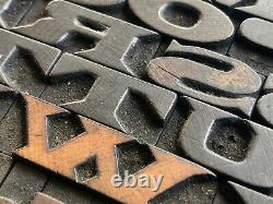Rare Antique 66 Pièce Letterpress Printing Wood Type Police Pointue Large