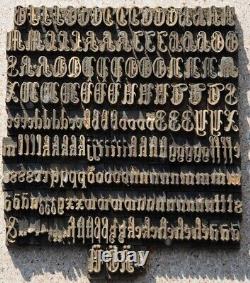 Reliure de livre en laiton Jeu de caractères 0.35 estampage finition relieur gothique noir rare