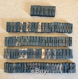 Vtg 102 Bois Letterpress Type D'impression Bloc Lettres Majuscules Nombres Symboles 2